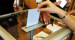 La Marea Granate denuncia trabas de los consulados españoles para votar el 24M
