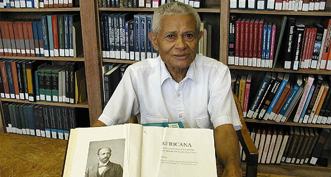 <em>William Worthy y Vincent Harding: Gracias y adios</em>