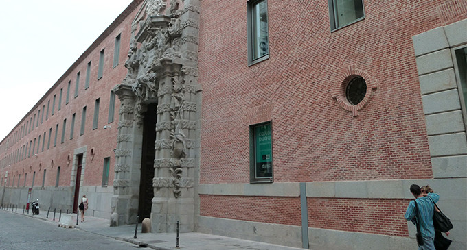 El Ayuntamiento de Madrid cierra el Conde Duque para la embajada estadounidense