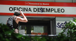 ¿Trabajaría usted por el Salario Mínimo? Las oficinas del paro de Madrid potencian la aceptación de empleos precarios