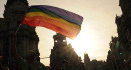 La ley LGTBI que promueve Podemos en Andalucía recoge multas de hasta 45.000 euros
