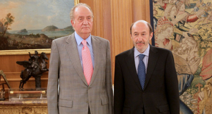 Revuelta interna en el PSOE contra la monarquía