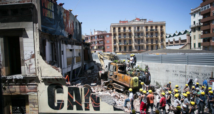 Can Vies recauda más de 55.000 euros para reconstruir el centro social de Sants