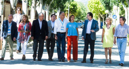 <em>¿Por qué dicen “repite conmigo”?</em>
