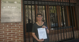 Irene González, a la espera de una casa al adjudicarle el Ivima una vivienda ocupada
