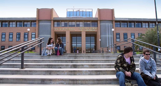El recorte de 1.500 millones en la pública da oxígeno a la universidad privada