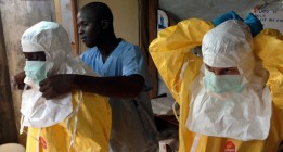La cooperante sospechosa de haberse infectado de ébola se encuentra aislada en el Carlos III