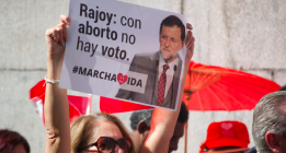 La derecha católica y grupos neonazis se manifiestan contra el aborto en Madrid