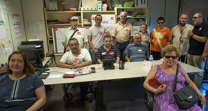 La ONCE despide a los trabajadores que venden menos cupones