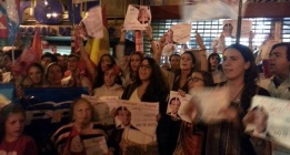 Cientos de antiabortistas se manifiestan en sedes del PP contra la “traición” de Rajoy