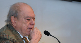 La Policía lanza la mayor operación hasta el momento contra los Pujol