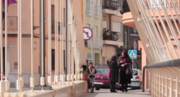 <em>Voces de mujeres marroquíes para acercar dos orillas</em>