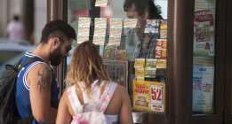 La ONCE retoma sus amenazas a vendedores que facturen menos de 210 euros al día