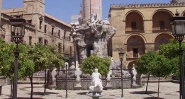 La Iglesia registró a su nombre una plaza de Córdoba en 2011
