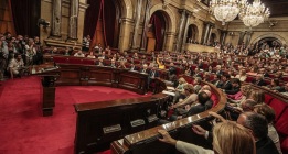 El Parlament aprueba la resolución independentista con los votos de JpS y CUP