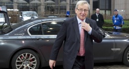 Macarras argumentos, Juncker