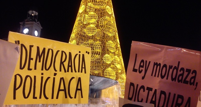 El PP se queda solo con su ‘ley mordaza’