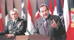 <em>Para qué sirve la OTAN</em>