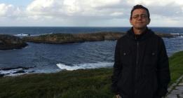 Víctor Sampedro: “El mayor riesgo de Podemos es que funcione de arriba abajo”