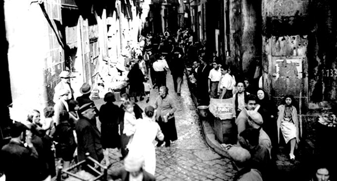 “Es la exageración del mito lo que ha permitido entrar a saco en El Raval”
