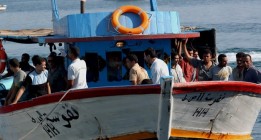 La UE no concreta cómo incautará y destruirá los buques de las mafias