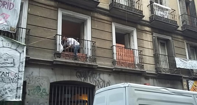 Ana Botella se despide de Madrid desalojando el Patio Maravillas