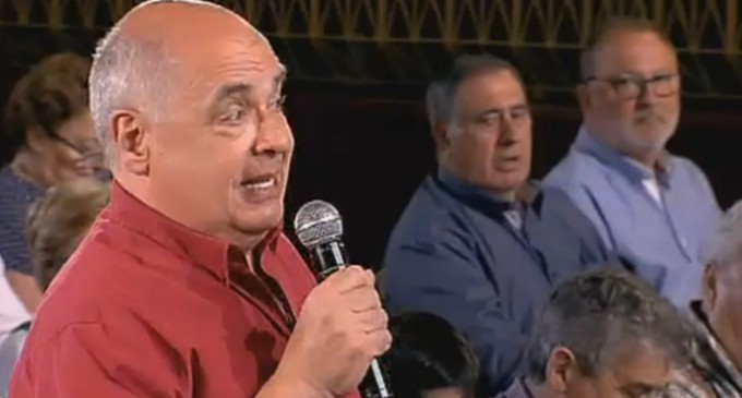 El líder vecinal Lluís Rabell encabezará la lista de Podem, ICV y EUiA para el 27-S