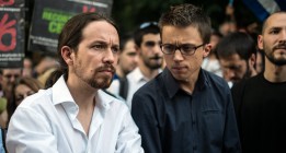 Regueros de sangre en la planta cuarta del Congreso