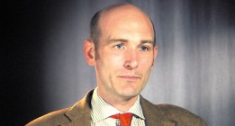 Nicolas Hénin: “ISIS quiere la intervención militar en Siria”