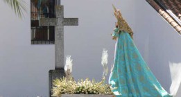 Honrarás al franquismo sobre todas las leyes