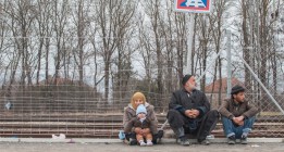 Serbia excluye de los campos de refugiados a las asociaciones críticas