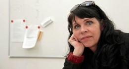 Birgitta Jónsdóttir: “La constitución islandesa redactada por los ciudadanos no es perfecta pero hay que adoptarla”