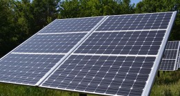 El “impuesto al sol” entra en vigor ante la incertidumbre de los autoconsumidores