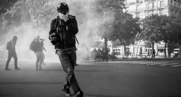 Francia usa el estado de excepción para impedir a un periodista cubrir una manifestación