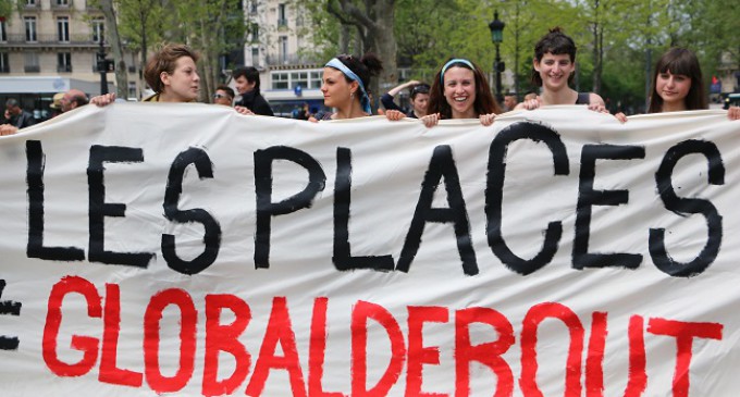 La Nuit Debout reúne en París a activistas de Europa y EEUU para coordinar el 15-M internacional