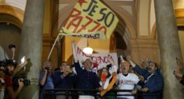 La Italia de los comunes: del Movimiento 5 Estrellas a Luigi De Magistris