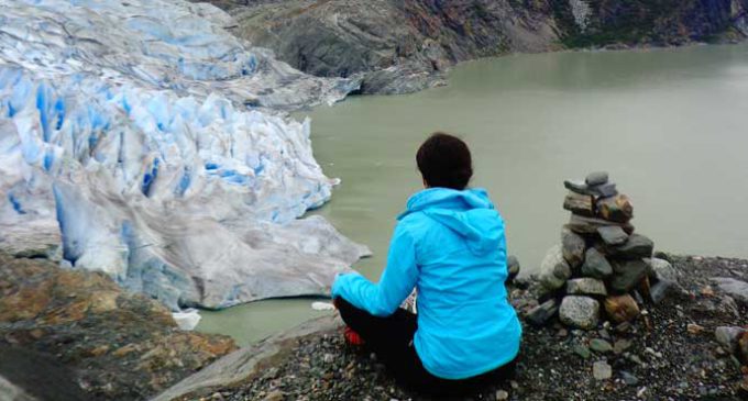 Cantándole merengues a los osos de Alaska