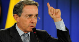 Uribe y las Colombias