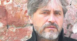 “La revolución en Galicia no es poner en marcha la locomotora sino frenar la catástrofe”
