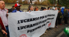 Las protestas en Madrid y Barcelona obligan a los ayuntamientos a actuar contra los CIE