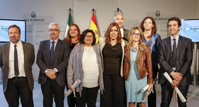 Laura León: “La historia nos debe ese tiempo, y me da que los premios lloverán”
