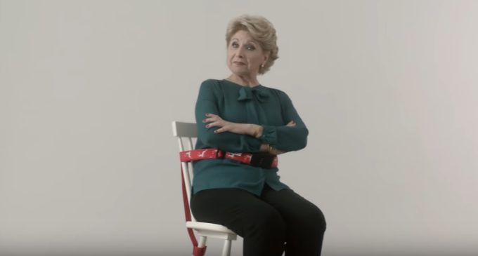 El gadget definitivo de estas Navidades: un sentador de madres
