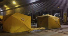 Una carta con una bala y polvo dirigida a Manuela Carmena obliga a los TEDAX a actuar en un centro de Correos
