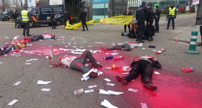 Una protesta acaba con 20 activistas en comisaría