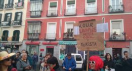 Lavapiés se levanta contra la gentrificación y el turismo de masas