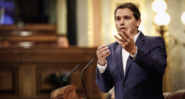 Albert Rivera ejerce de portavoz de Rajoy ante Pablo Iglesias
