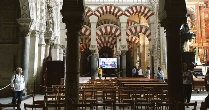 La mezquita de Córdoba, tras la celebración de la misa de 12.