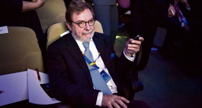 Cebrián, la sombra eterna de PRISA