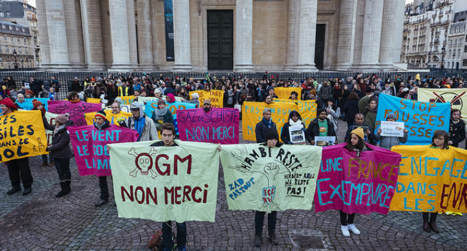 Desinversión y desconfianza en la cumbre del clima de Macron