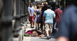 Leyes que pisotean tus derechos humanos día a día